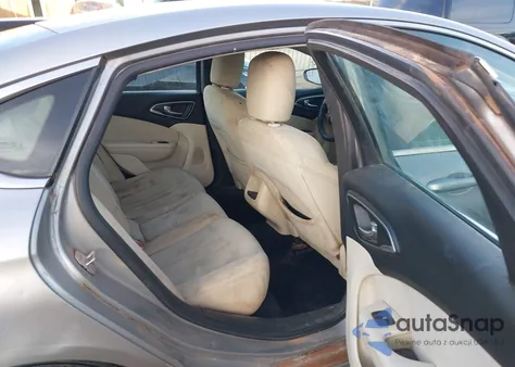 2015 Chrysler 200 Limited из США, поврежденный, VIN 1C3CCCAB2FN533232